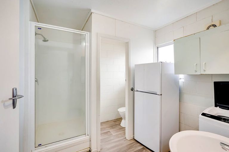 Photo of property in 9/3 Tralee Place, Hillcrest, Hamilton, 3216