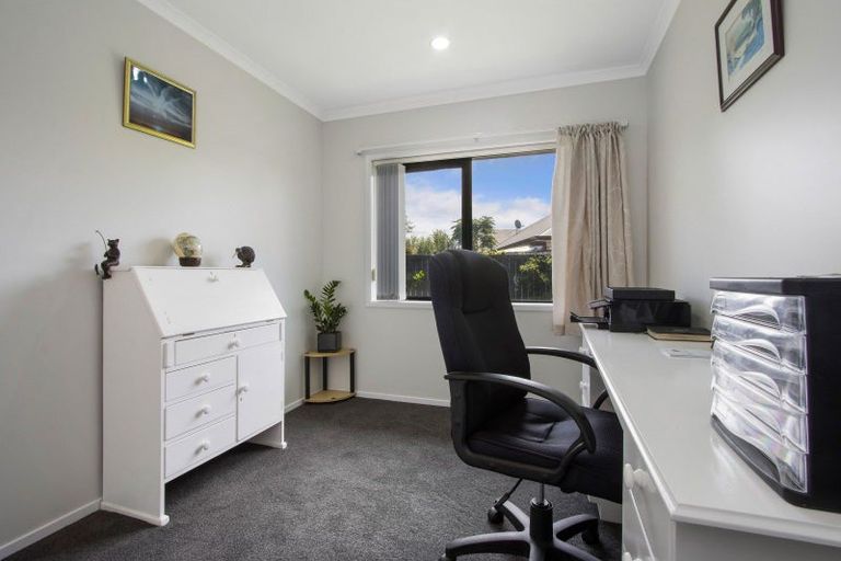 Photo of property in 2 Bransley Grove, Katikati, 3129