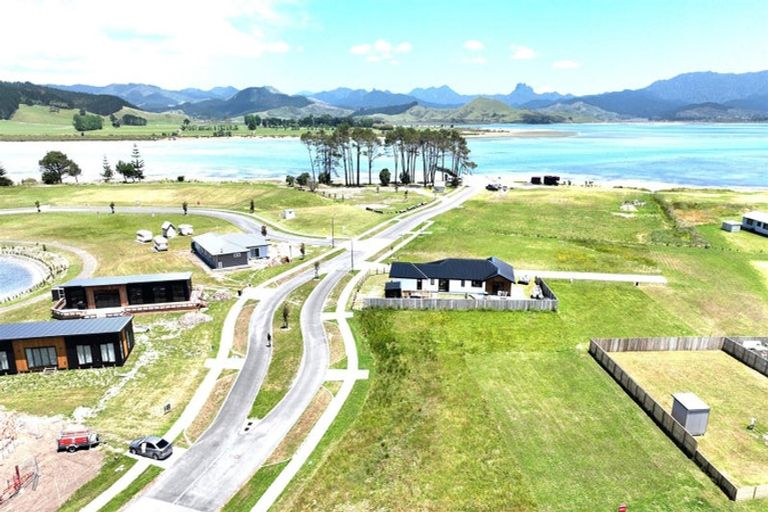 Photo of property in 172 Harbour Drive, Matarangi, Whitianga, 3592