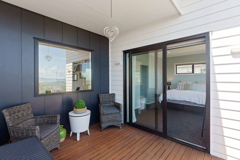 Photo of property in 6 Wilson Way, Waikanae, 5036