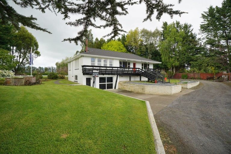 Photo of property in 339 Oteramika Road, Seaward Bush, Invercargill, 9871