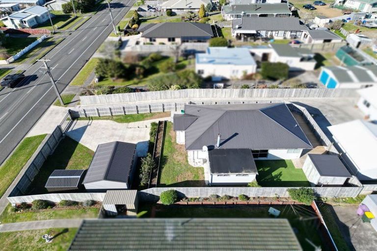 Photo of property in 18 Seabury Avenue, Foxton Beach, Foxton, 4815