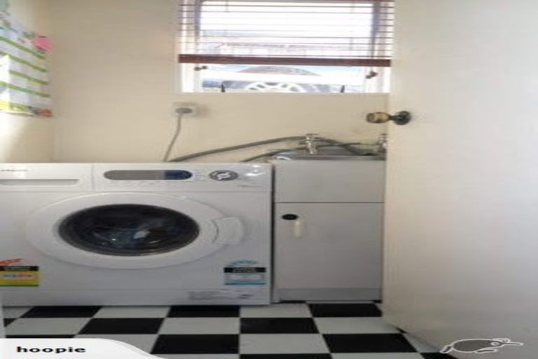 Photo of property in 1/107 Allington Road, Karori, Wellington, 6012