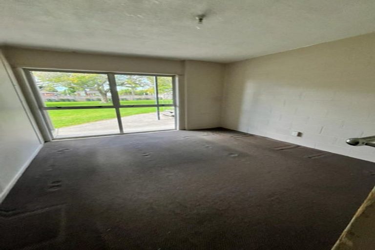 Photo of property in 1 Ihaka Place, Papatoetoe, Auckland, 2104