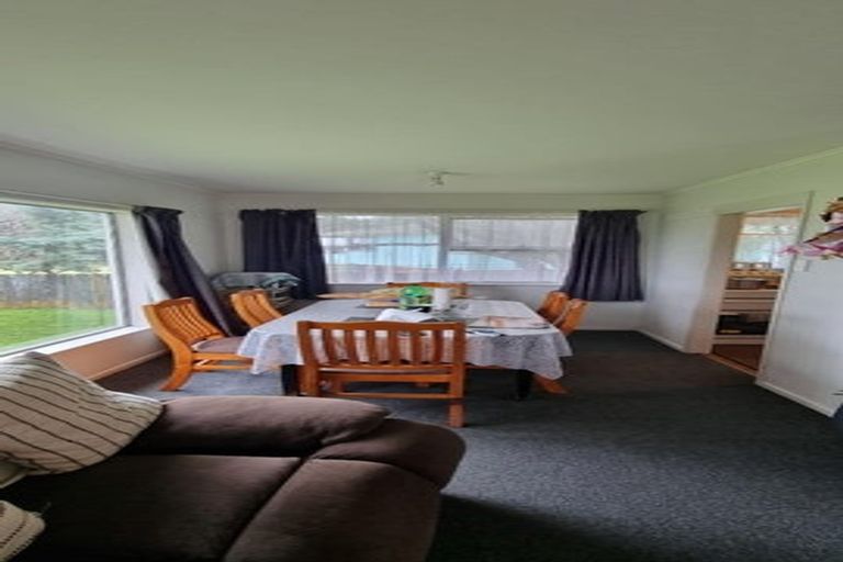 Photo of property in 43 Beeston Crescent, Manurewa, Auckland, 2102