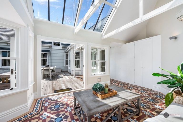 Photo of property in 176 Waterloo Road, Hutt Central, Lower Hutt, 5010