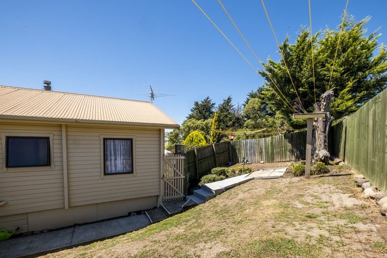 Photo of property in 5 Oxford Street, Waikari, 7420