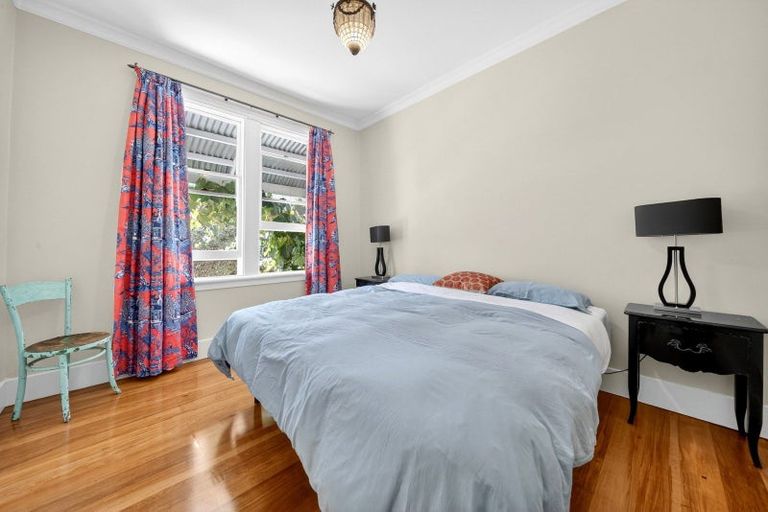 Photo of property in 14 Campbell Drive, Martinborough, 5711