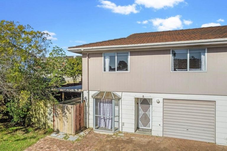 Photo of property in 56 Kohekohe Street, New Lynn, Auckland, 0600