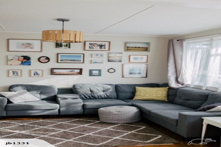 Photo of property in 15 Tasman Street, Havelock North, 4130