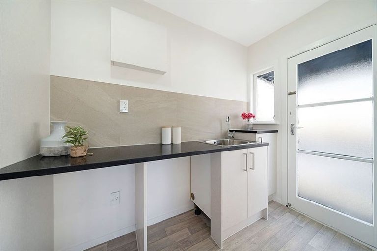 Photo of property in 65 Hetherington Road, Ranui, Auckland, 0612