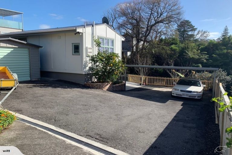 Photo of property in 1/645 Swanson Road, Swanson, Auckland, 0612