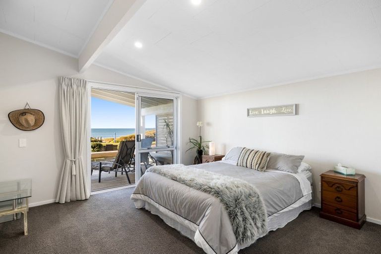 Photo of property in 185 Marine Parade, Mount Maunganui, 3116