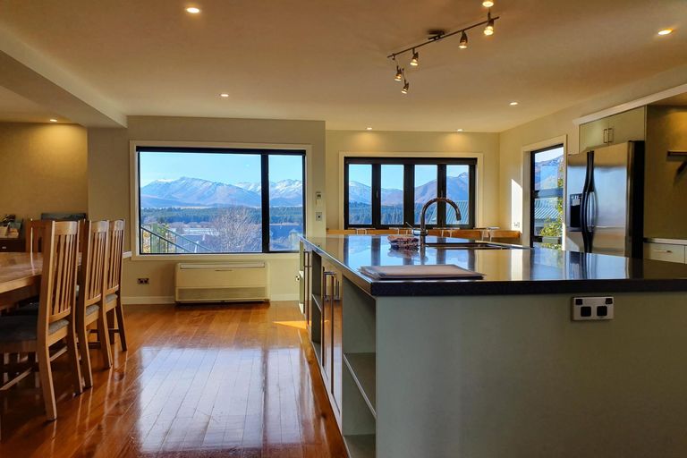 Photo of property in 12 Hamilton Drive, Lake Tekapo, 7999