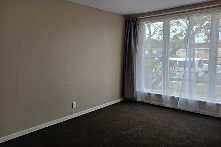 Photo of property in 2 Tweed Street, Roslyn, Palmerston North, 4414