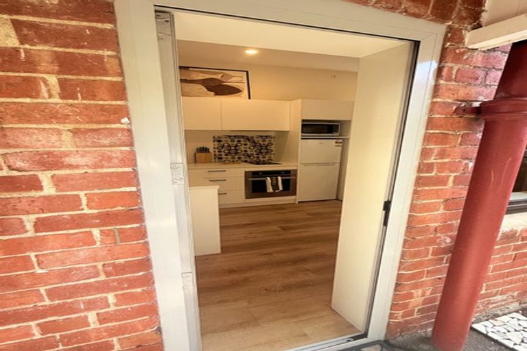 Photo of property in 60 Royal Terrace, Dunedin Central, Dunedin, 9016