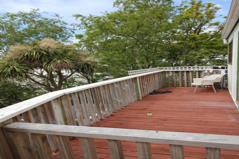 Photo of property in Carillion/the Knoll, 33 Thompson Street, Mount Cook, Wellington, 6011