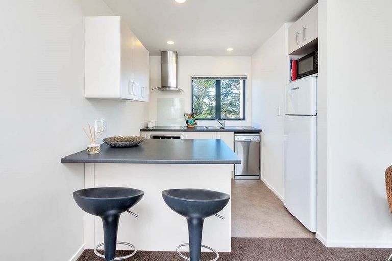 Photo of property in 12/53 The Avenue, Albany, Auckland, 0632