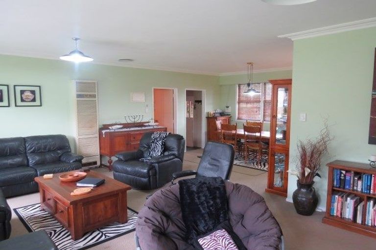 Photo of property in 7 Tauhara Drive, Queenwood, Hamilton, 3210