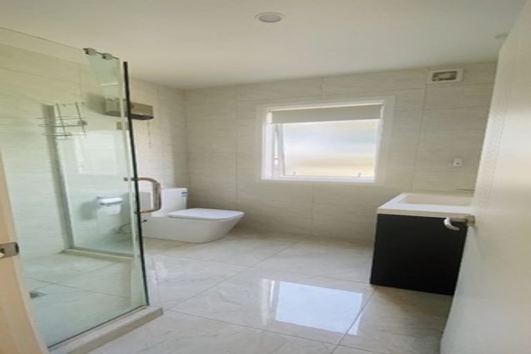 Photo of property in 30 Madison Terrace, Silverdale, 0932