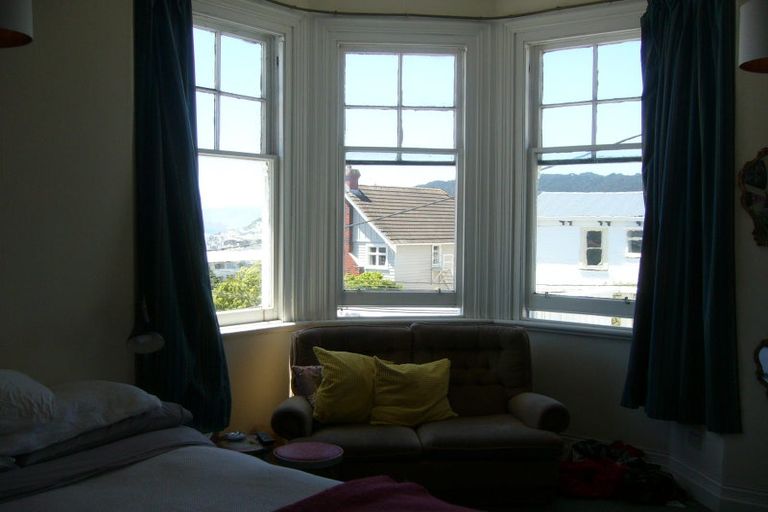 Photo of property in 34 Thompson Street, Mount Cook, Wellington, 6011