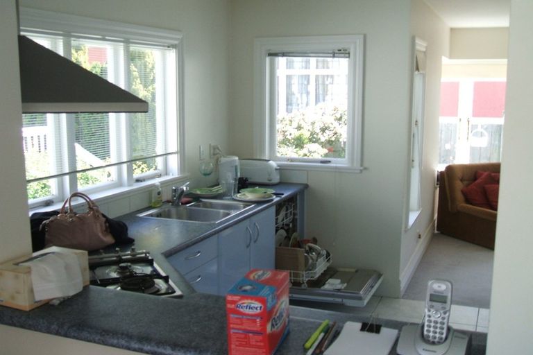 Photo of property in 12c Hobson Street, Thorndon, Wellington, 6011