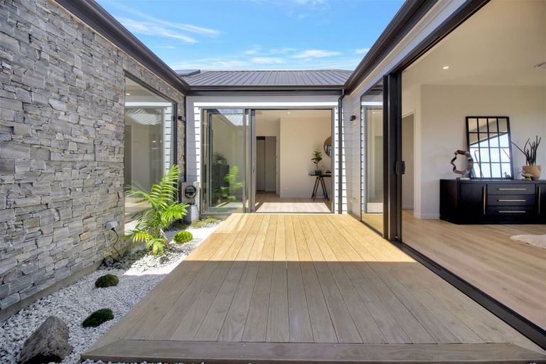 Photo of property in 3 Memory Lane, Silverdale, 0932