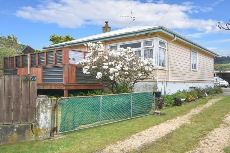 Photo of property in 50 Hall Road, Sawyers Bay, Port Chalmers, 9023