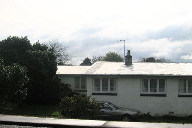 Photo of property in 2/18 Liverpool Street, Papakura, 2110