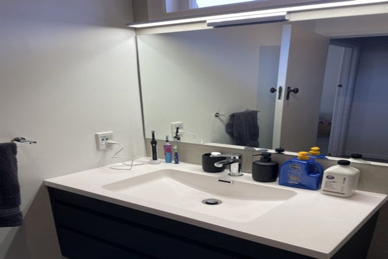 Photo of property in 54 Amaru Road, One Tree Hill, Auckland, 1061