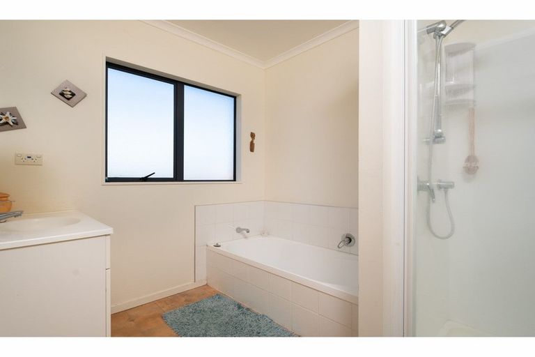 Photo of property in 155 Brian Crescent, Stanmore Bay, Whangaparaoa, 0932