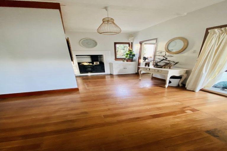 Photo of property in 103 Murdoch Road East, Akina, Hastings, 4122