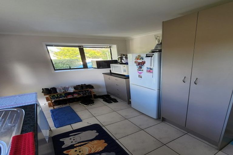 Photo of property in 6 Hume Drive, Hillcrest, Auckland, 0627