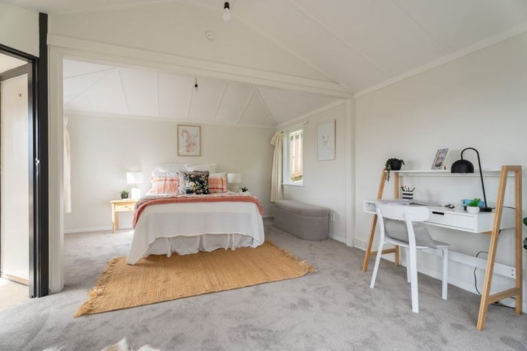 Photo of property in 1 Broderick Crescent, Johnsonville, Wellington, 6037