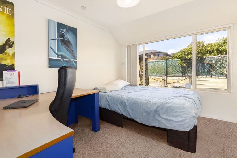 Photo of property in 28 Harry Shaw Way, Raumati South, Paraparaumu, 5032