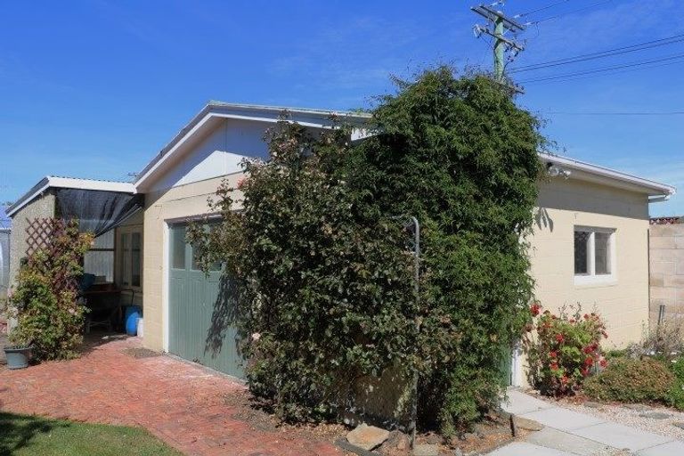 Photo of property in 65 Taward Street, Oamaru North, Oamaru, 9400