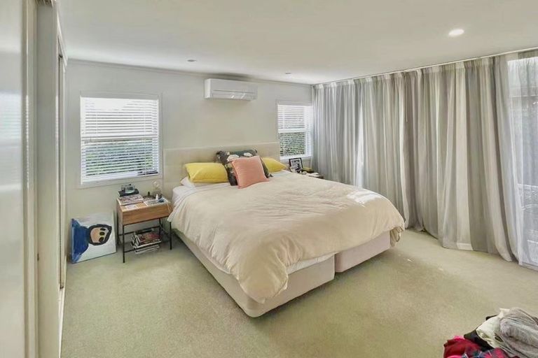 Photo of property in 10 Dodson Avenue, Milford, Auckland, 0620