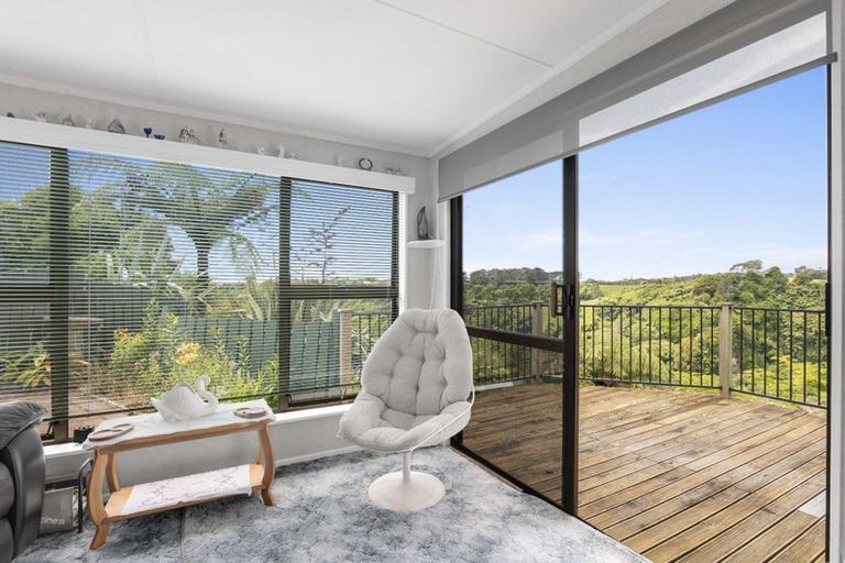 Photo of property in 5c Lindaver Grove, Merrilands, New Plymouth, 4312