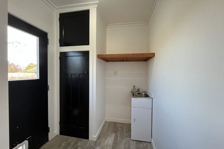 Photo of property in 31 Dunk Place, Milson, Palmerston North, 4414