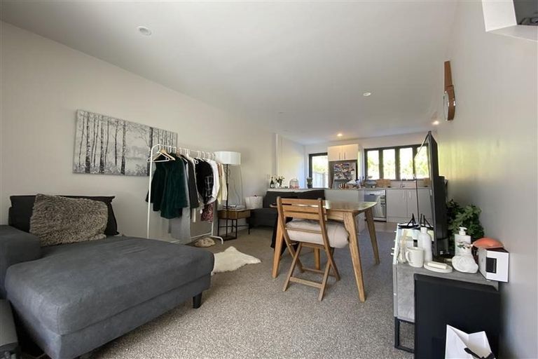 Photo of property in 40 Akeake Lane, Albany Heights, Auckland, 0632