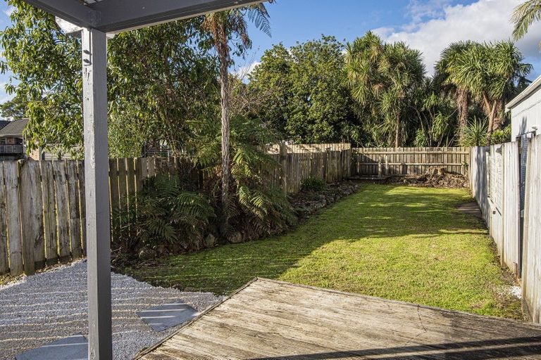 Photo of property in 22 Kamo Road, Regent, Whangarei, 0112