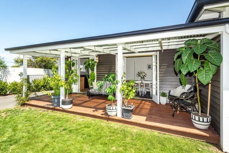 Photo of property in 60 Petrie Street, Richmond, Christchurch, 8013