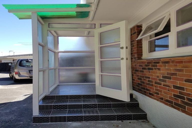 Photo of property in 1/23 Rose Road, Papatoetoe, Auckland, 2025