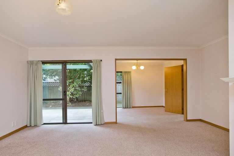 Photo of property in 28a Elmira Avenue, Hokowhitu, Palmerston North, 4410