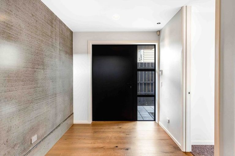 Photo of property in 5/279 Lake Road, Belmont, Auckland, 0622