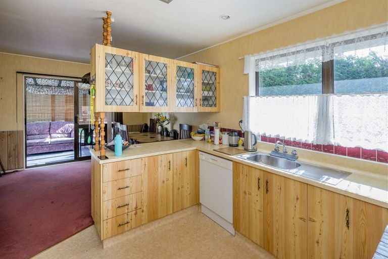 Photo of property in 99 Norfolk Crescent, Otaki Beach, Otaki, 5512