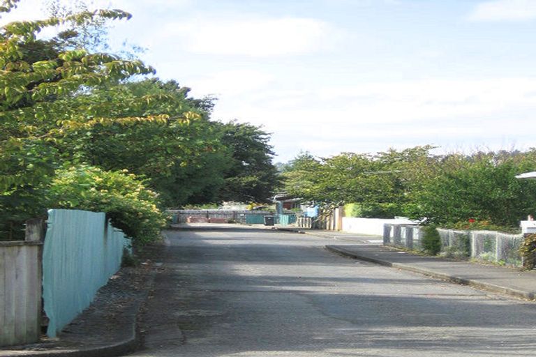 Photo of property in 5 Maclean Street, Wallaceville, Upper Hutt, 5018