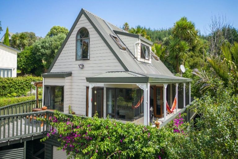 Photo of property in 115 Onemana Drive, Onemana, Whangamata, 3691