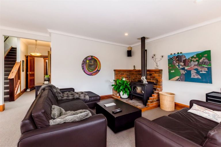 Photo of property in 72 Tilley Road, Paekakariki, 5034