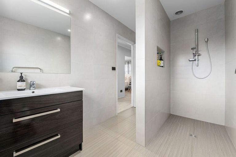 Photo of property in 18 Smith Road, Horsham Downs, Hamilton, 3281